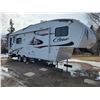 Image 2 : 2011 Cougar 27 ft. Fifth Wheel c/w 1 slide, winter package, orig. owner, has been used very little,