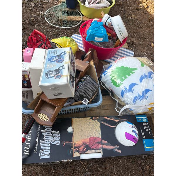 Volley ball set, flower vase, heat lamp, small vacuum, cowboy hat, various glasses & misc.