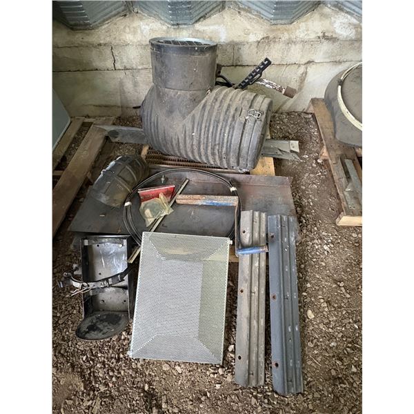 2- Pallets of ext. bracket, screen, engine block, 2- grain lifters, 2- red brackets & misc. parts