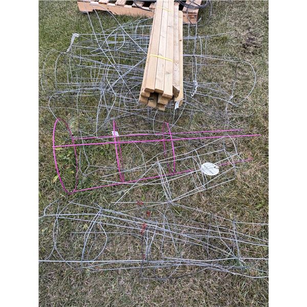 Qty of tomato cages, wood stakes