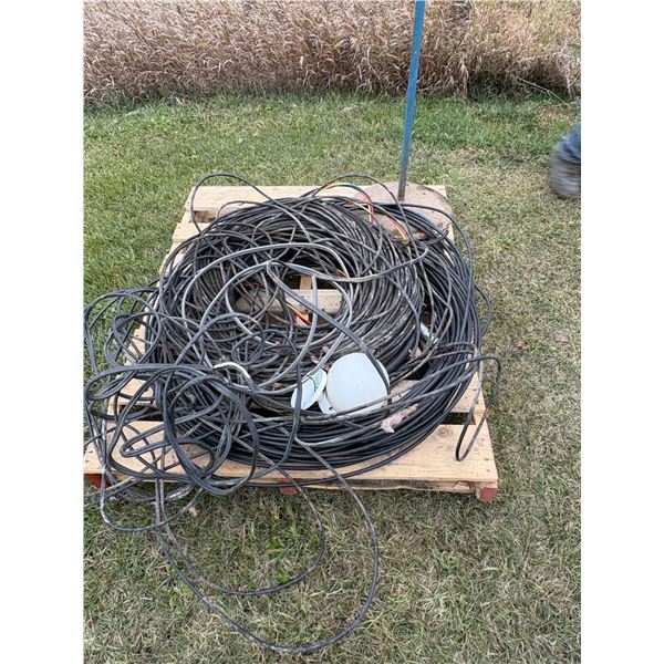 Pallet of wire & light