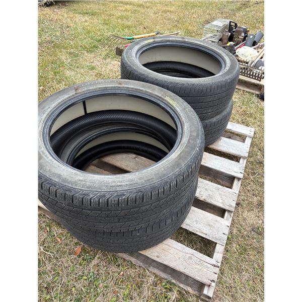 (Selling all together) 4- 245/50R20 tires