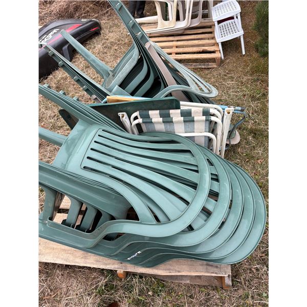 Green plastic chairs, white plastic chairs & misc.