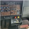 Image 29 : 1992 Kenworth 800, Detroit 60 series, 15 spd trans, showing 768,615 km, sleeper, 11R24.5 tires,  mtd
