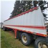 Image 4 : 1997 Doepker 38 ft. Tandem grain trailer, V.G. 11Rx24.5 tires, Spring Suspension, elec. roll tarp, S