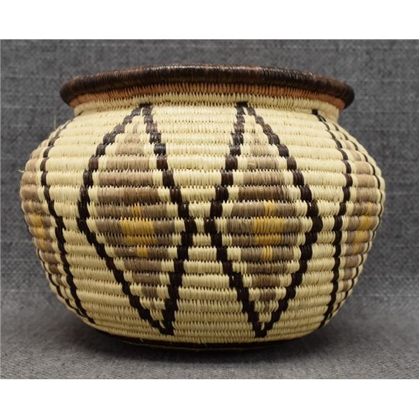 WOUNAAN RAIN FOREST BASKET