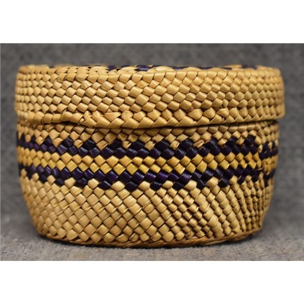 NOOTKA/MAKAH LIDDED BASKET