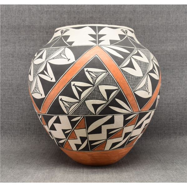 ACOMA POTTERY OLLA