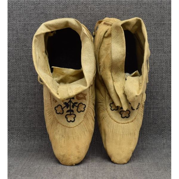 EASTERN MOCCASINS