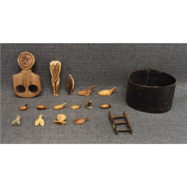 COLLECTION OF BONE AND WOODEN ITEMS