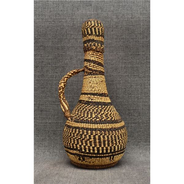 HUPA  BASKETRY COVERED BOTTLE
