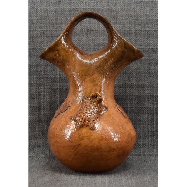 NAVAJO WEDDING VASE (BETTY MANYGOATS)