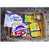 Image 1 : LARGE BOX OF MIXED FOOD ITEMS - TREATS, SNACKS AND