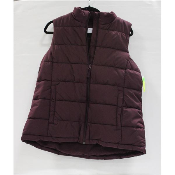 NEW AMAZON ESSENTIALS LARGE VEST