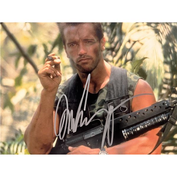 Predator Arnold Schwarzenegger signed photo