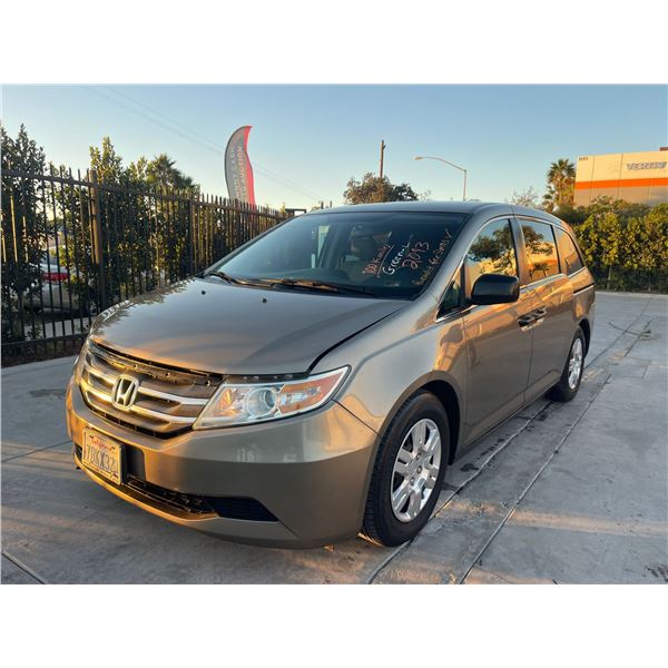 HOND ODYSSEY 2013 T-DONATION