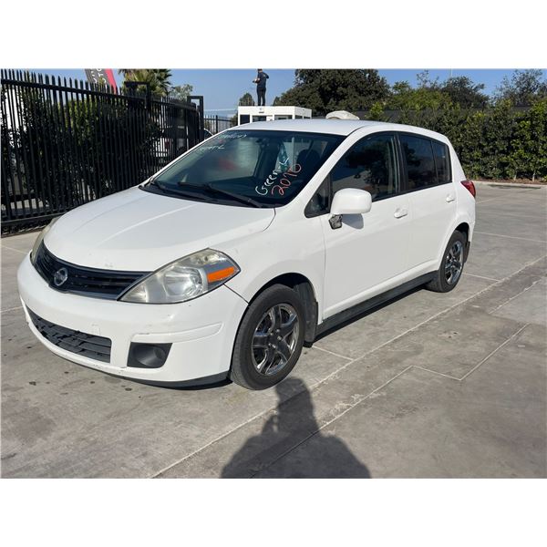 NISS VERSA 2010 O/S T-DON