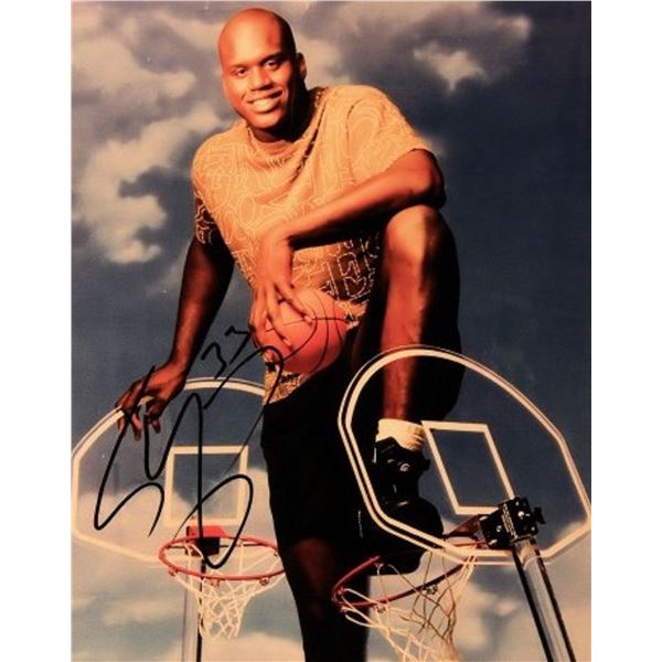 Shaquille O' Neal signed photo
