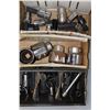 Image 2 : LOT DE 6 BTES DE DOUILLES ET ACCESSOIRES ASST