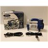 Image 1 : GONFLEUR AVEC LAMPE LED FORD F-53100