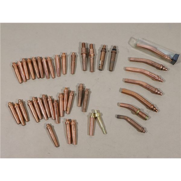 LOT DE 30 BUSES DE SOUDAGE ASST