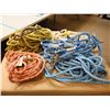 Image 2 : LOT DE 5 CORDES AVEC CROCHET ASST
