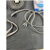 Image 4 : Assorted Cables & Adapter