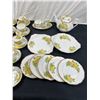 Image 3 : Royal Albert Tea Set "Tea Rose"