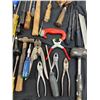 Image 5 : Assorted Tools