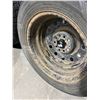 Image 6 : 4 Dunlop Graspic  DS-3 Studless Tires on Rims