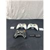 Image 1 : 3 X Box Controllers