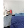 Image 1 : Floor Protector Blankets & Moving Blankets