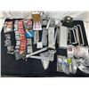 Image 1 : Assorted Home Hardware