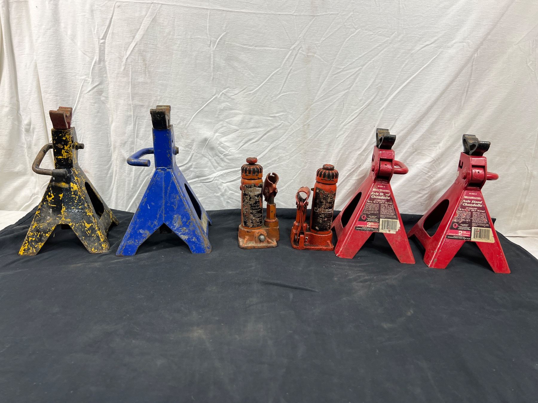 Rusty Axel Stand Assorted Jacks & Axle Stands - Sunrise Estate Services Ltd