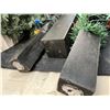 Image 4 : Garland & 4 Wooden Posts With Lights