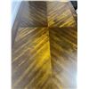 Image 5 : Wooden Table