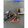 Image 2 : Cen-Tech Automatic Battery Float Charger
