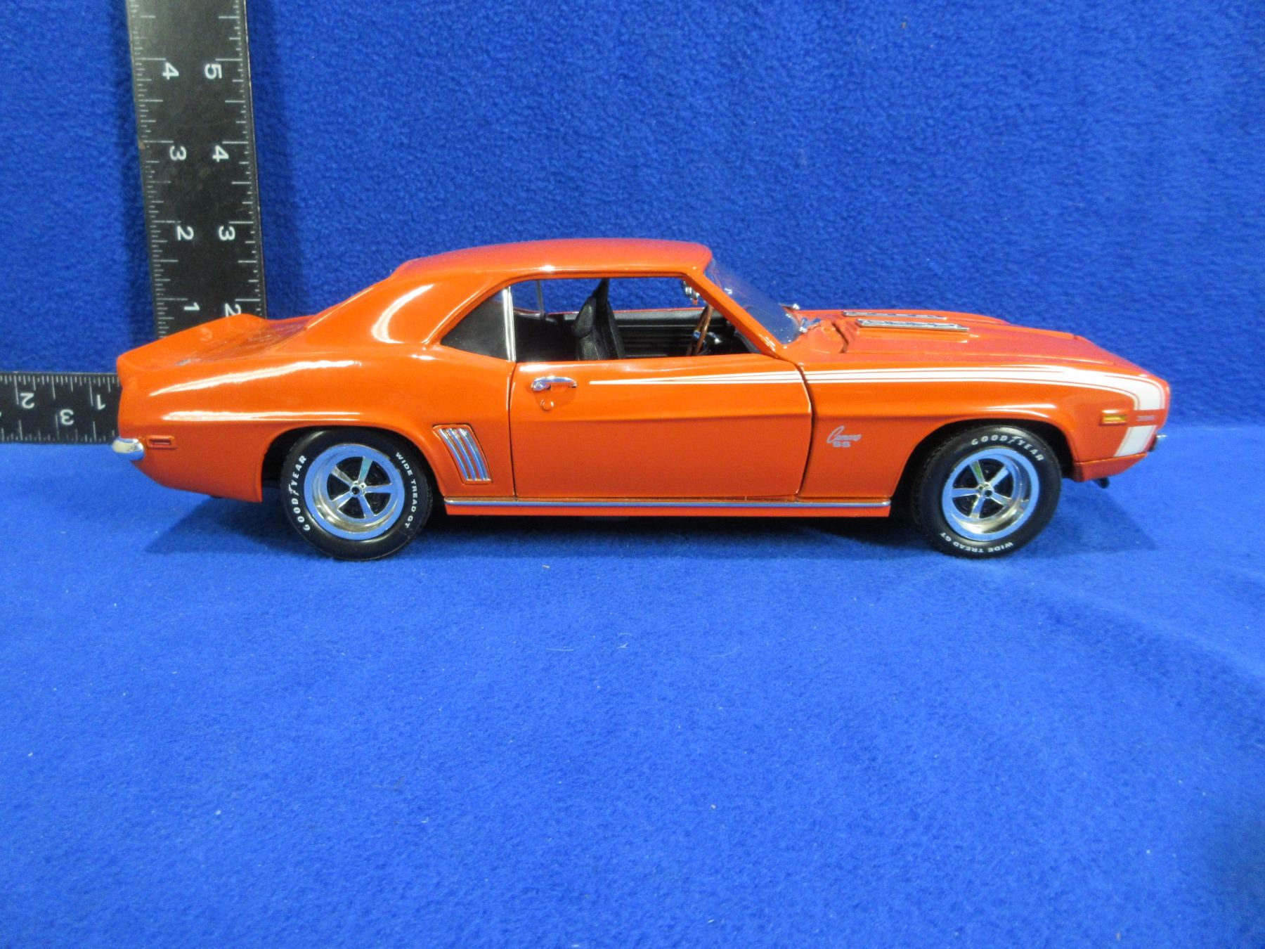 1969 Camaro SS 396 Die Cast Car 1/18 Scale ERTL