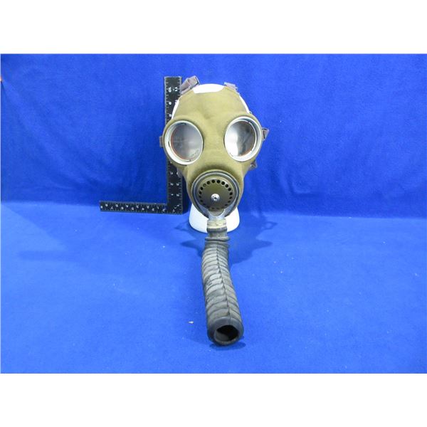Canadian Military No. 4 Mk III Gas Mask Marked 1942