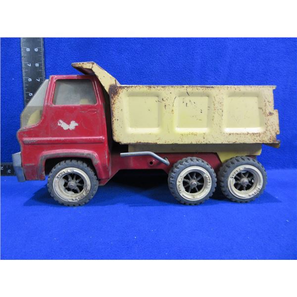 Tonka Dump Truck 13240 - 13" - Pressed Steel