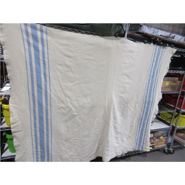 Kenwood Mills Virgin Wool Blanket - Approx. 76"' x 56"