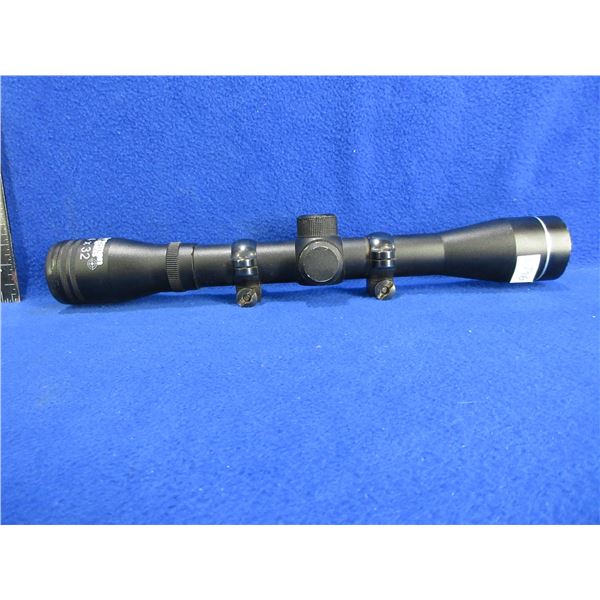 Crosman AirGuns 4x32 Scope with Rings - Appears Clear