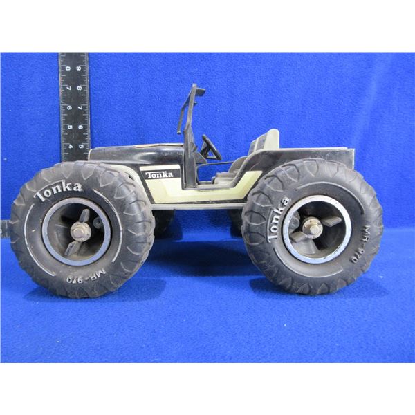 Tonka MR-70 Jeep - Rollbar is missing, windshield frame is broken on one side