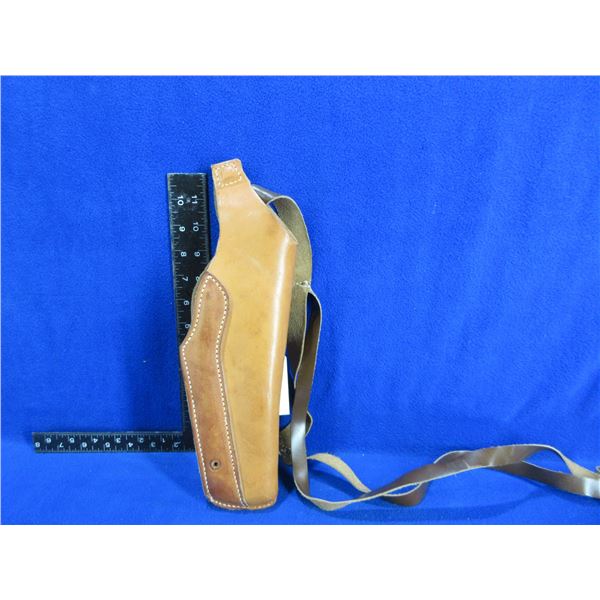 Leather Shoulder Holster - Hunter 3330 56 1/2
