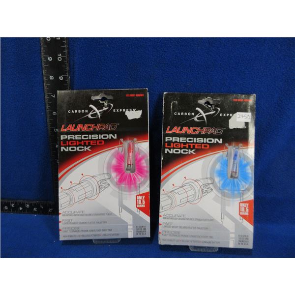 NEW - 2 Carbon Express Precision Lighted Nocks