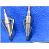 Image 2 : 6 Wasp Archery Broadheads - 1 has a broken blade