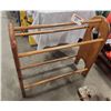 Image 1 : Knotty Pine Quilt Rack