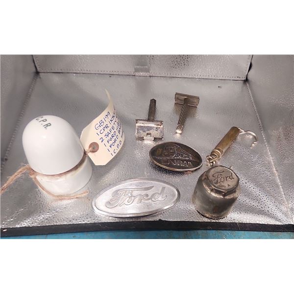 Box of Vintage Miscellaneous