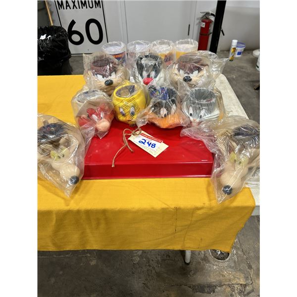 9 “Looney Tunes" Mugs & 4 Pepsi Glasses