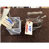 Image 7 : 2 Vintage Cast Iron Sad Irons & Related Items